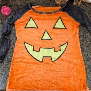 ZOE + LIV • Burnout Baseball Style Halloween Jack-O-Lantern Shirt - Size XS